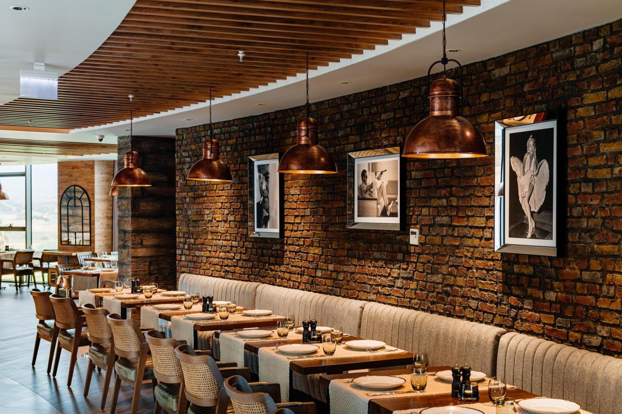 Concorde Tower Hotel & Casino 니코시아 외부 사진 The interior of a restaurant